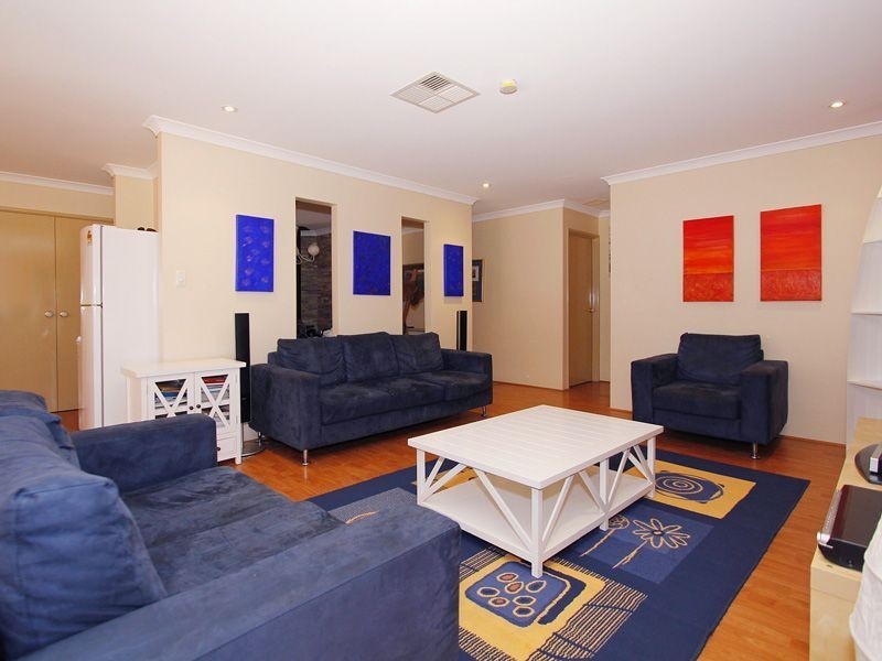 7 Barossa Heights, Ocean Reef WA 6027