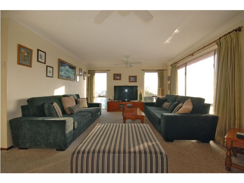 31 Nautical Grove, Beldon WA 6027