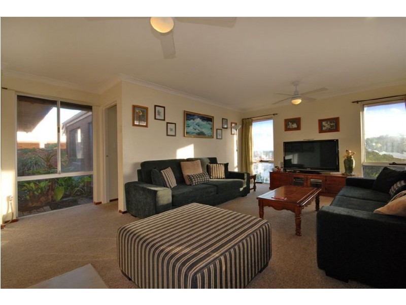 31 Nautical Grove, Beldon WA 6027