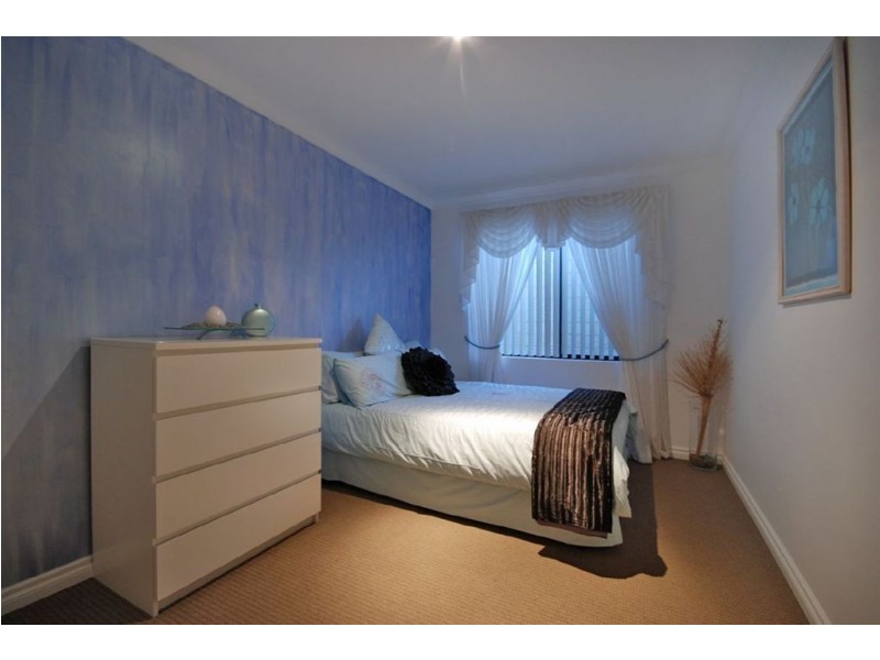 11 Marriot Turn, Currambine WA 6028