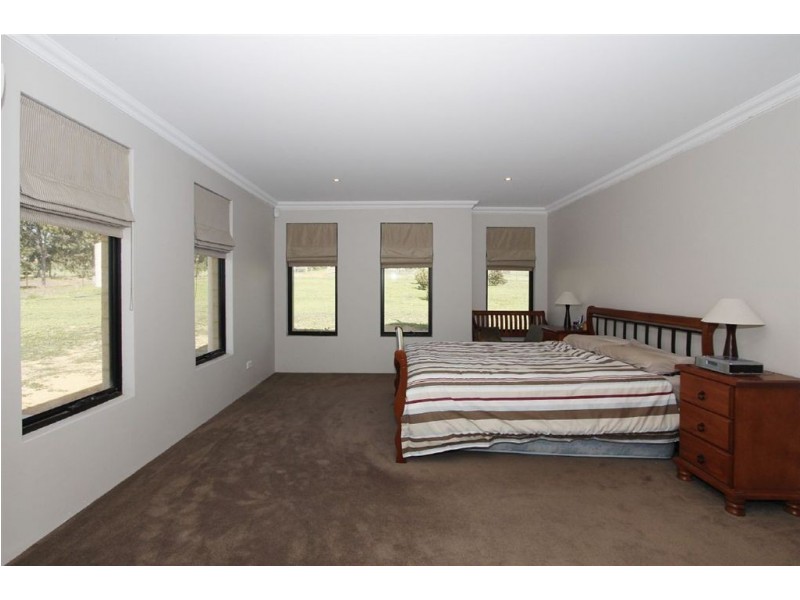 62 Texon Ridge, Lower Chittering WA 6084