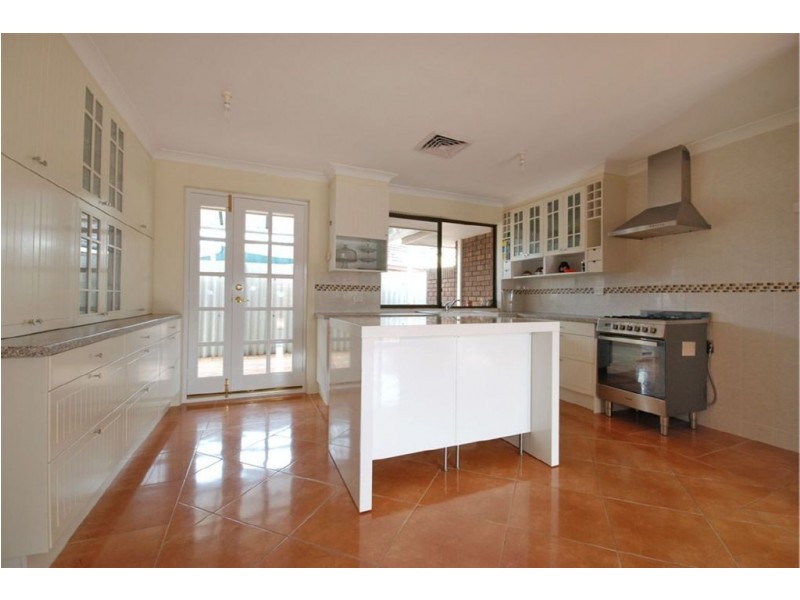 7 Montreal Street, Craigie WA 6025