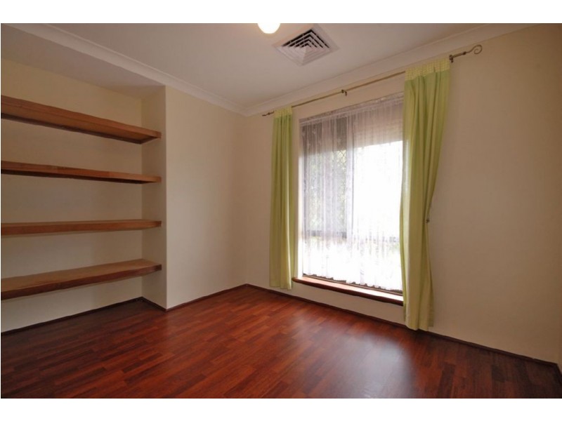 7 Montreal Street, Craigie WA 6025