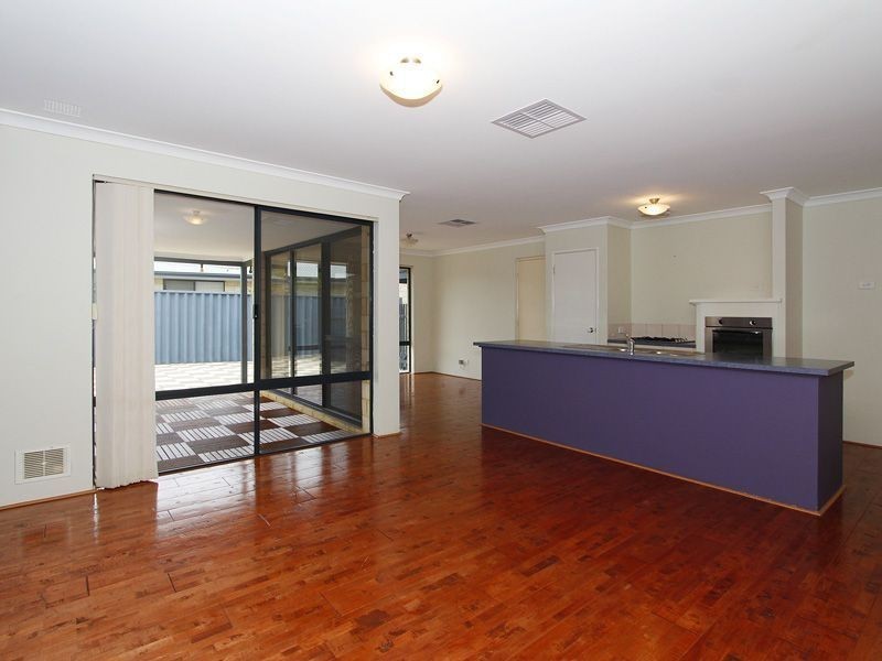 139 St Stephens Crescent, Tapping WA 6065