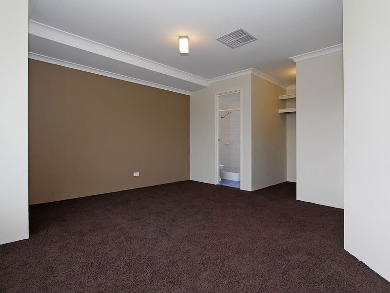 139 St Stephens Crescent, Tapping WA 6065