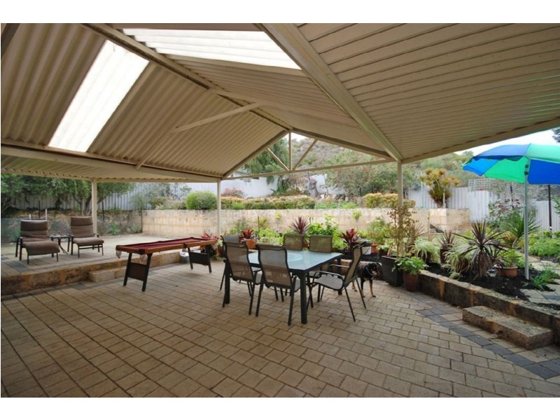 35 Fenellia Crescent, Craigie WA 6025