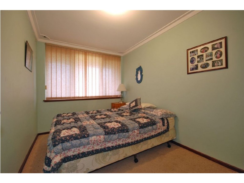 35 Fenellia Crescent, Craigie WA 6025