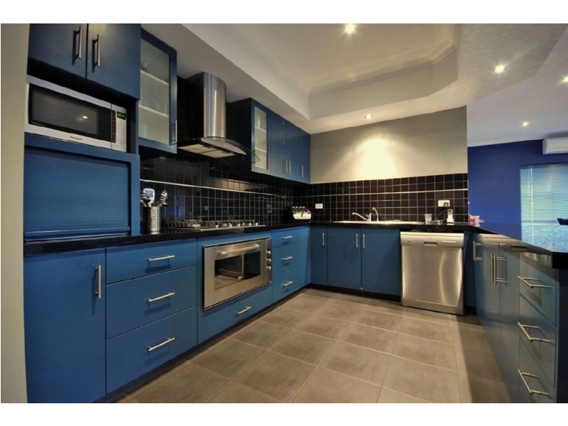 24 Brightlands Circuit, Carramar WA 6031