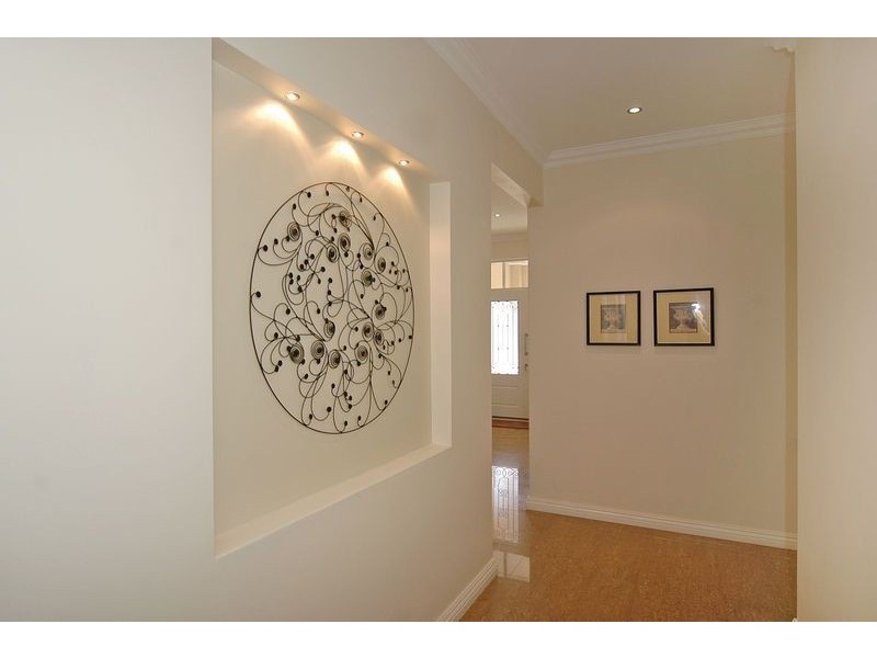 8 Perissa Road, Iluka WA 6028