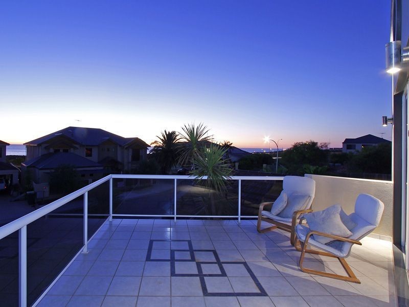 3 Dinghy Place, Ocean Reef WA 6027