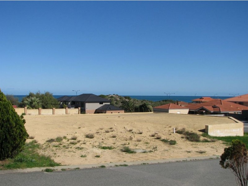 2 Courageous Place, Ocean Reef WA 6027