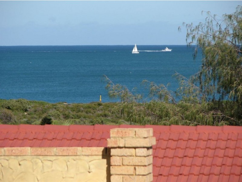 2 Courageous Place, Ocean Reef WA 6027
