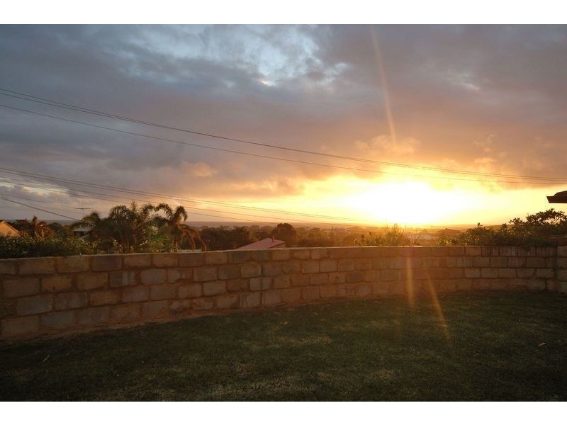 56 Gunida Street, Mullaloo WA 6027