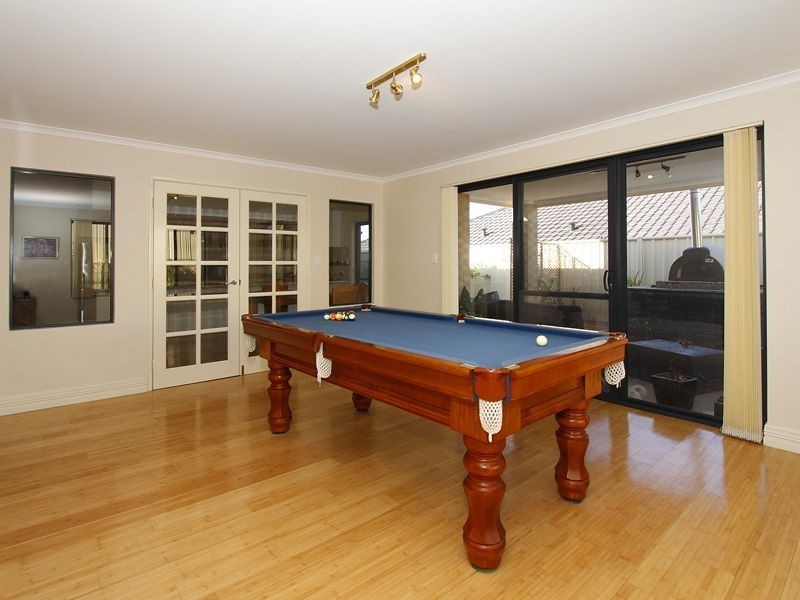 9 Zeppelin Way, Tapping WA 6065