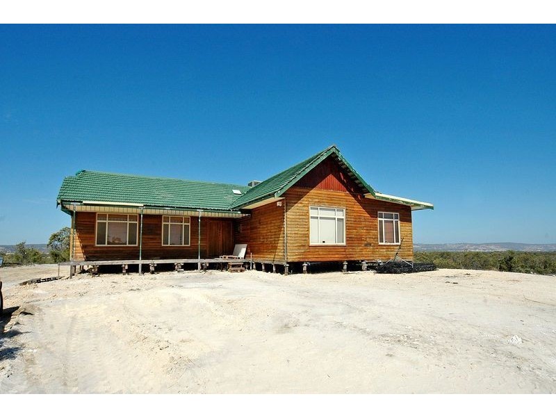 2064 Bingham Road, Muchea WA 6501