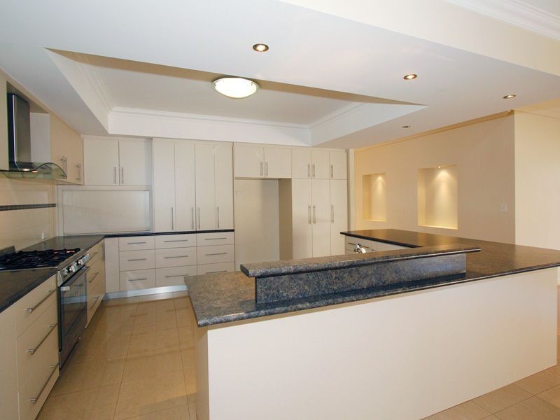 11 Pardalote Way, Tapping WA 6065