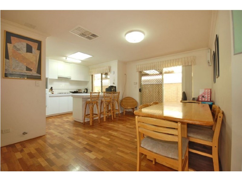 16 Doncaster Square, Currambine WA 6028