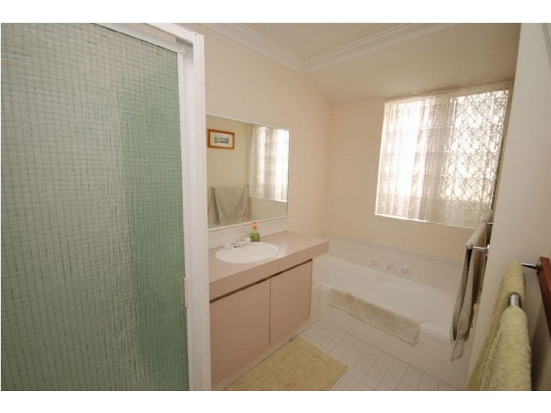 16 Doncaster Square, Currambine WA 6028