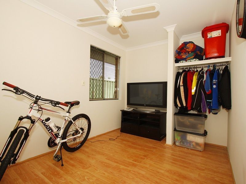 9 Cocos Place, Marangaroo WA 6064