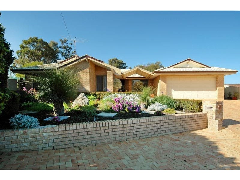 12 Mandarin Court, Craigie WA 6025