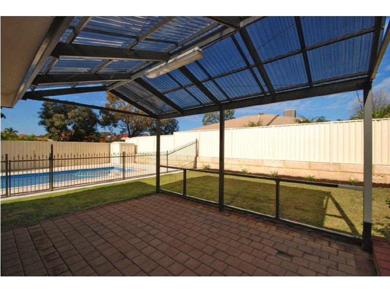 1 Derwent Meander, Joondalup WA 6027