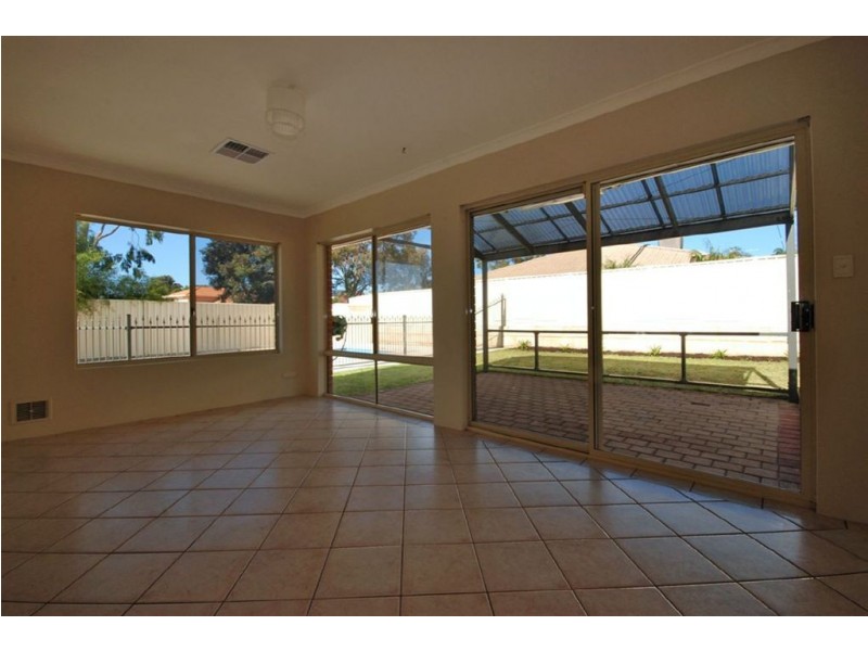 1 Derwent Meander, Joondalup WA 6027