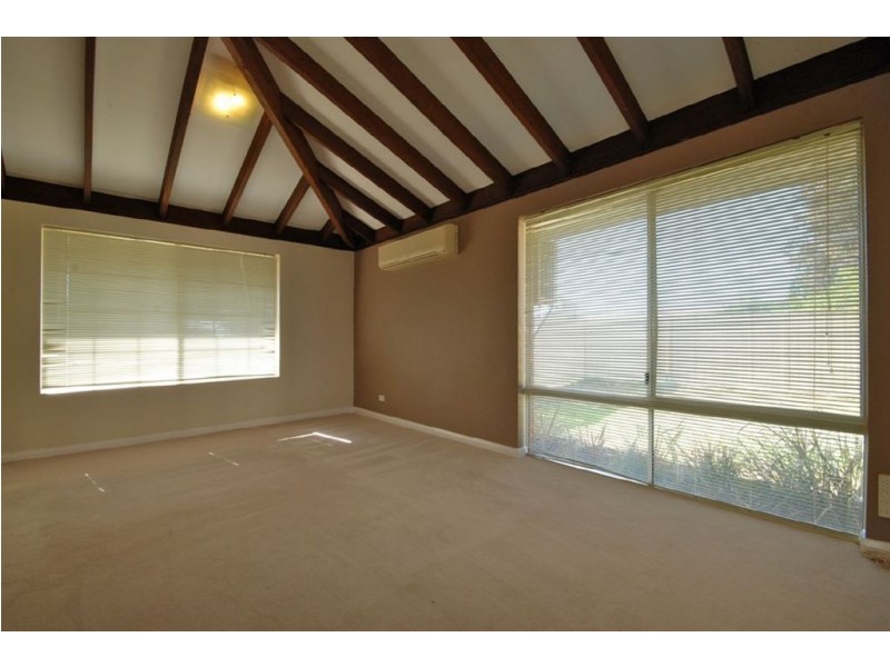 1 Derwent Meander, Joondalup WA 6027