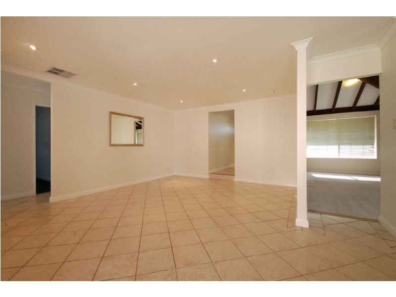 1 Derwent Meander, Joondalup WA 6027