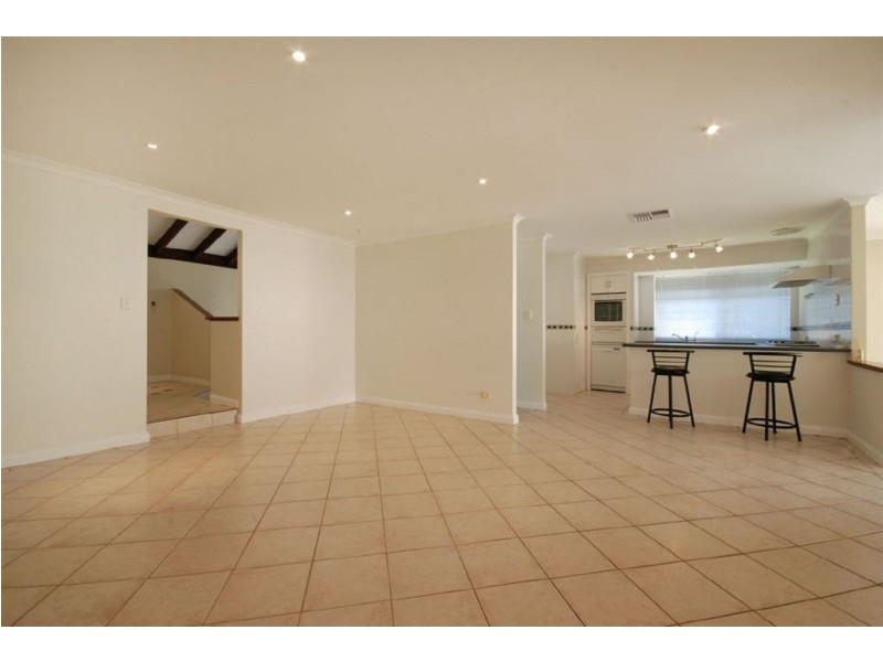 1 Derwent Meander, Joondalup WA 6027