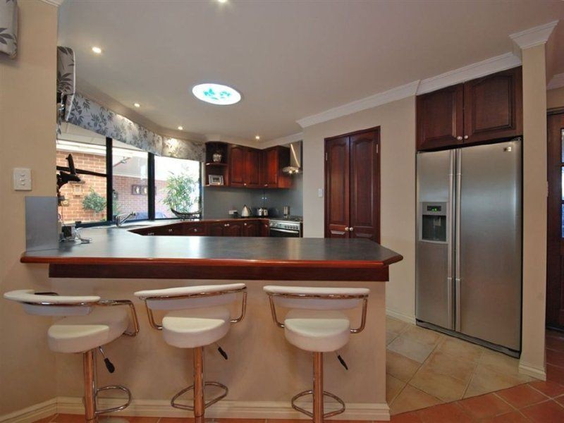 45 Merrang Circuit, Carramar WA 6031