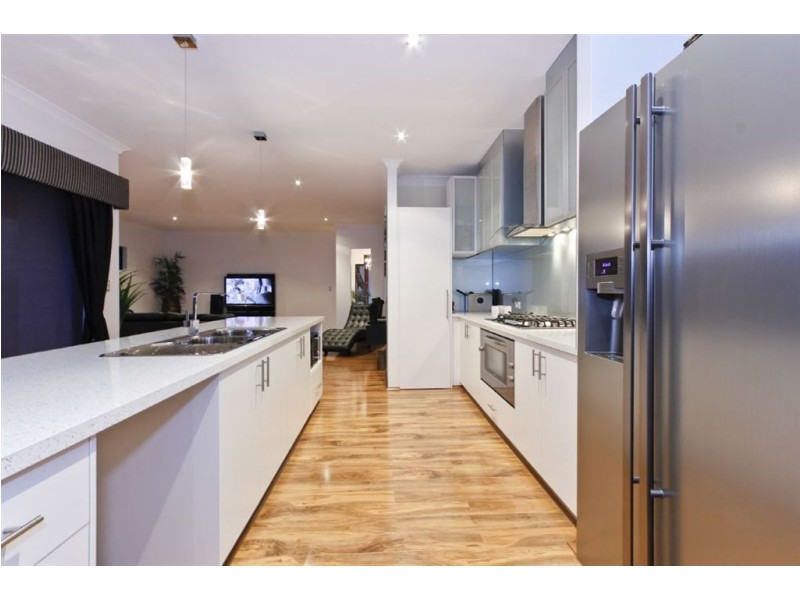 43 Gnangara Road, Madeley WA 6065