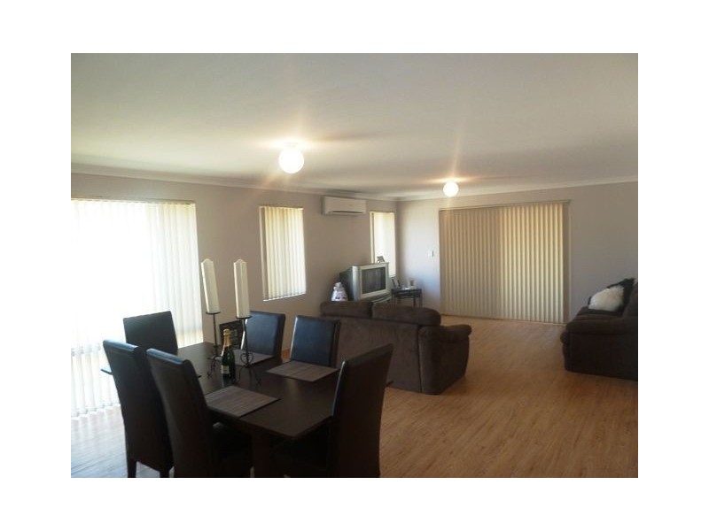 14 Stockholm Road, Wanneroo WA 6065