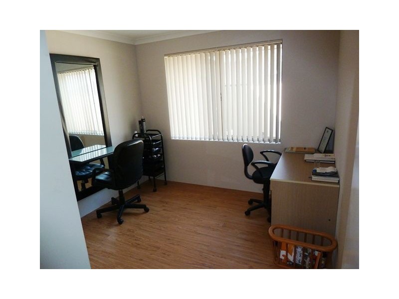 14 Stockholm Road, Wanneroo WA 6065