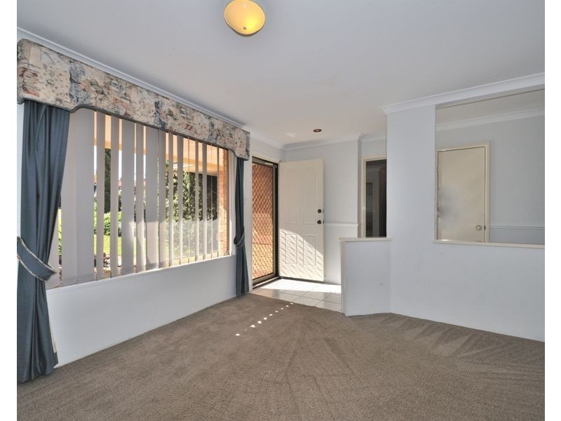 66 Stonehaven Parade, Kinross WA 6028