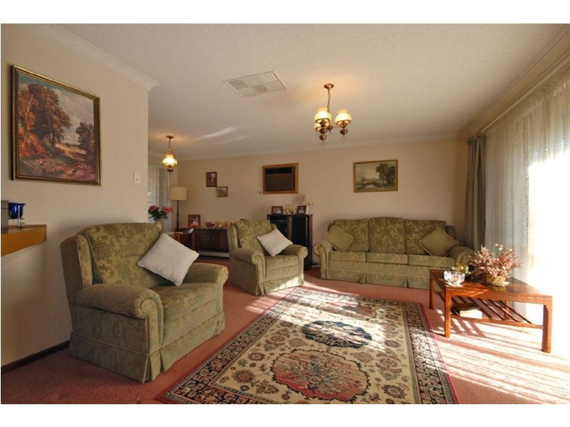 12 Edgewater Drive, Edgewater WA 6027