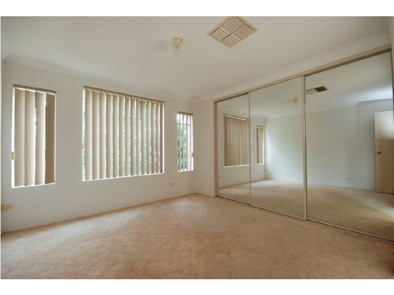 20 Bonnyrigg Pass, Kinross WA 6028