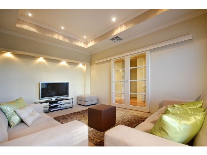 14 Oakdene Drive, Madeley WA 6065