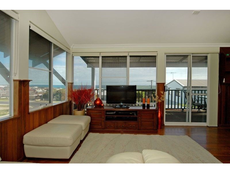 3 White Road, Quinns Rocks WA 6030