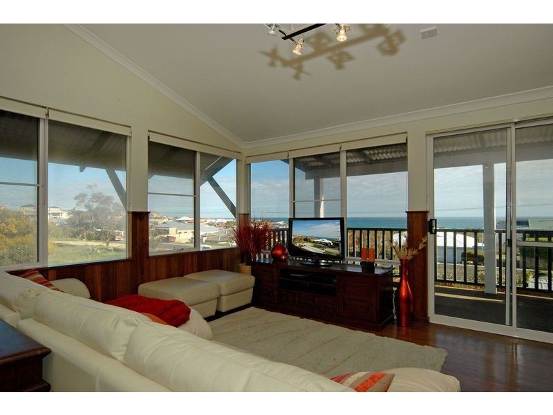 3 White Road, Quinns Rocks WA 6030