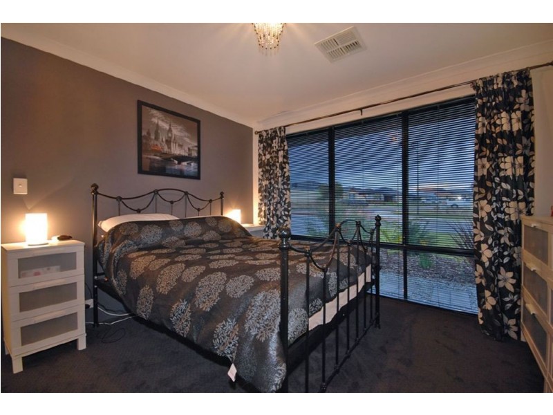 97 Sundowner Meander, Banksia Grove WA 6031