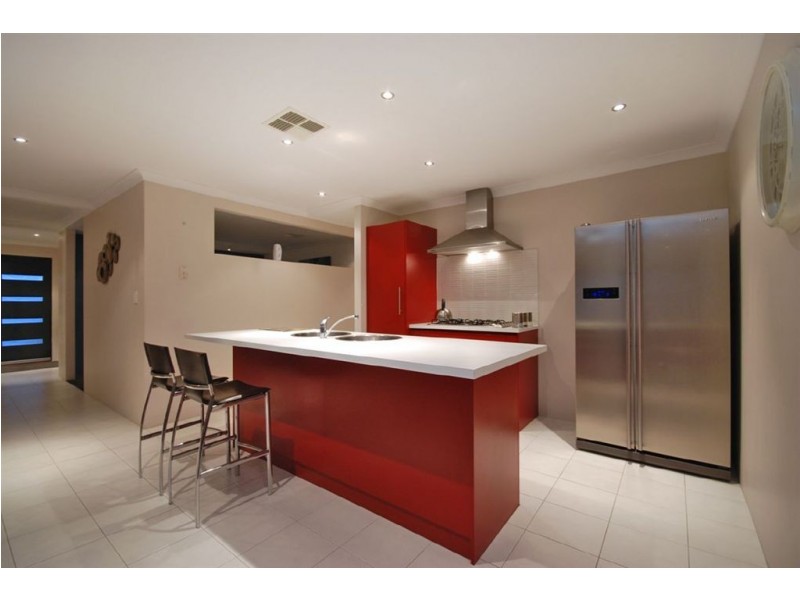 97 Sundowner Meander, Banksia Grove WA 6031