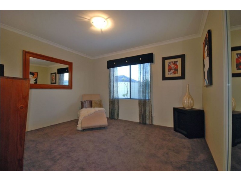 19 Kembla Circle, Madeley WA 6065