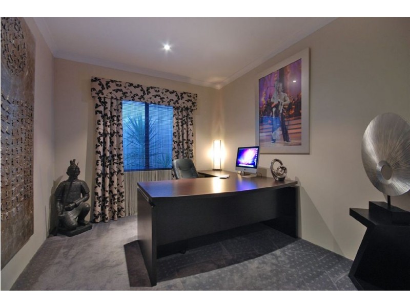 19 Kembla Circle, Madeley WA 6065