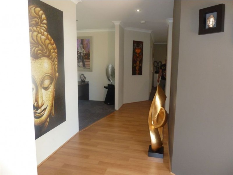 19 Kembla Circle, Madeley WA 6065