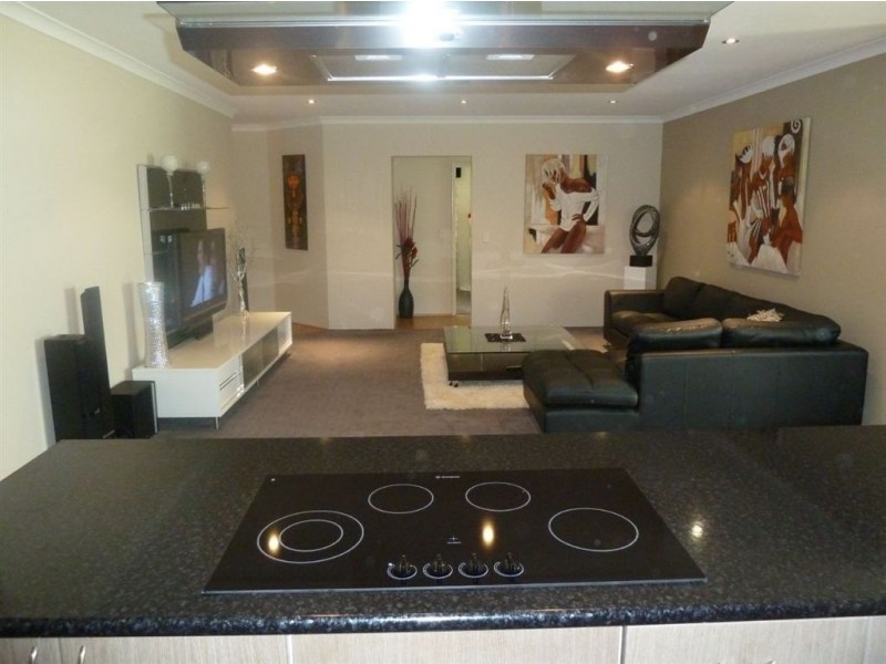 19 Kembla Circle, Madeley WA 6065