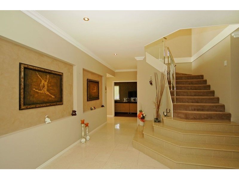 240 Neaves Road, Mariginiup WA 6065