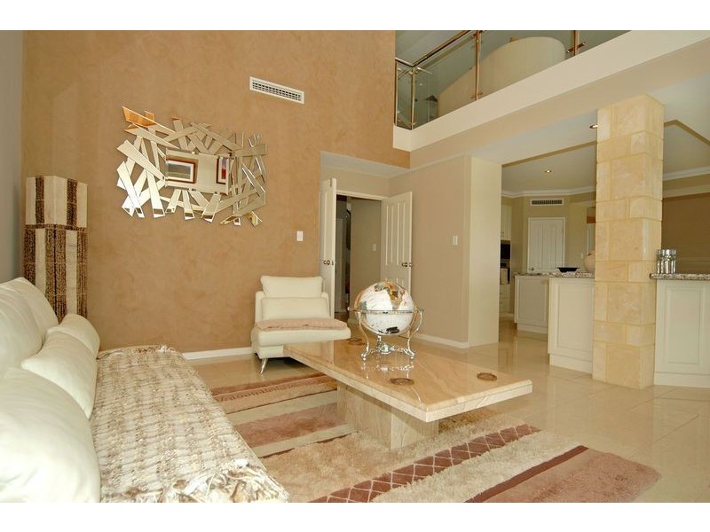 240 Neaves Road, Mariginiup WA 6065