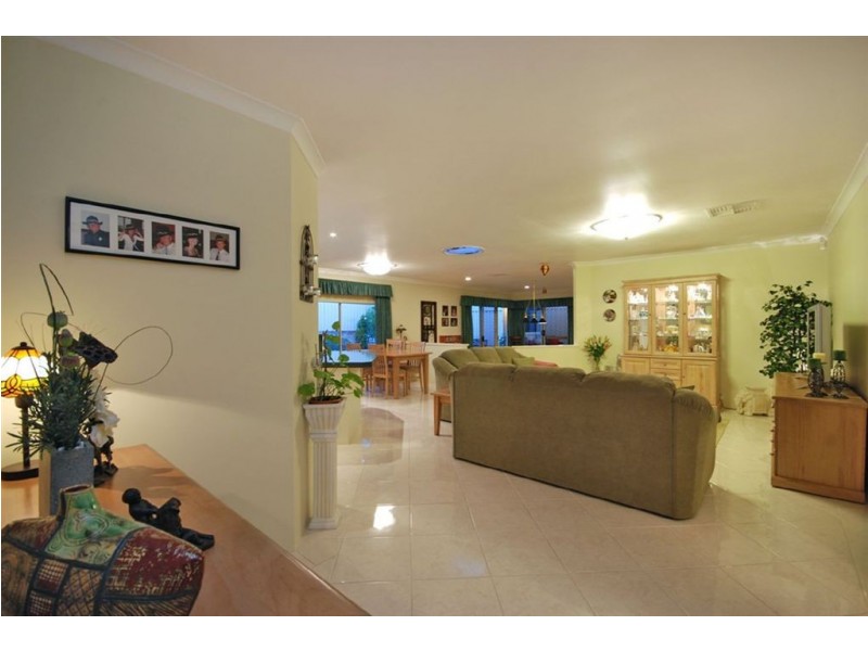 19 Oakland Hills Boulevard, Currambine WA 6028