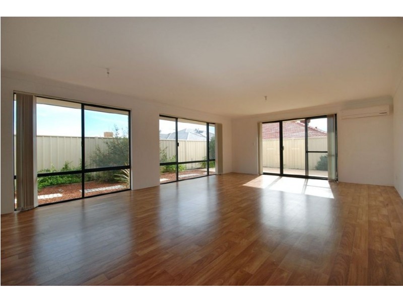 31 Alandale Bend, Banksia Grove WA 6031