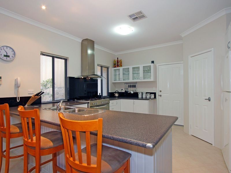9 Matisse Street, Ashby WA 6065